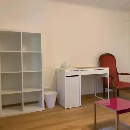 Centre Appartement,jardin Et Piscine. Charme+ Hotel 4*